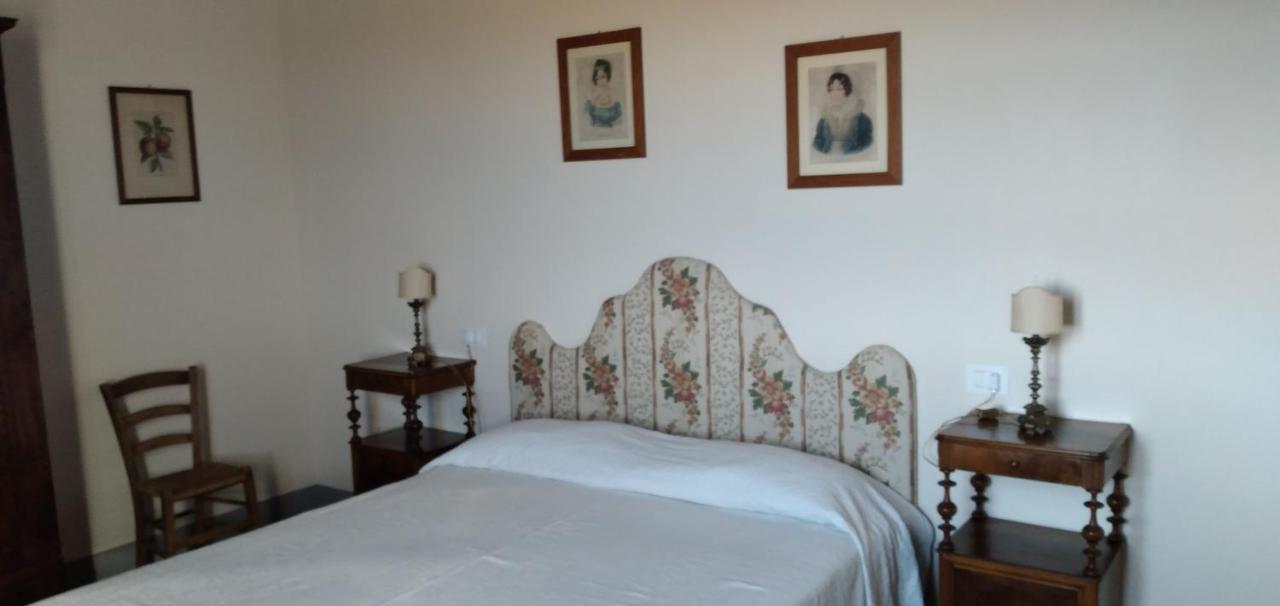 Agriturismo Podere Gianmaria كاسْتيلونْشيلّو المظهر الخارجي الصورة