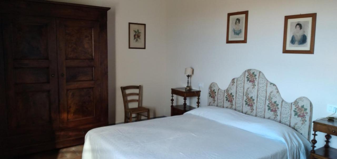 Agriturismo Podere Gianmaria كاسْتيلونْشيلّو المظهر الخارجي الصورة